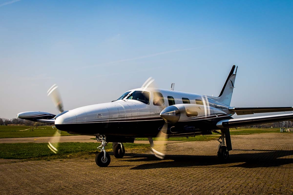 Slagboom en Peeters Luchtfotografie - Vliegtuig SVX